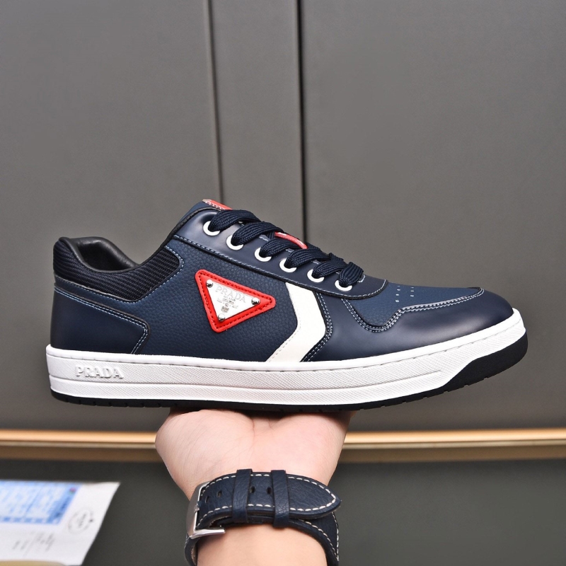 Pra*a casual shoes